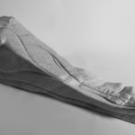 Morska deklica v mreži - Cararski marmor - 86x22x26cm - 2016