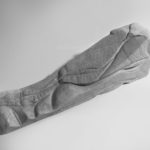 Morska deklica v mreži - Cararski marmor - 86x22x26cm - 2016