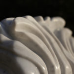 Morska deklica v laguni 4 - Cararski marmor - 82x31x22cm - 2018